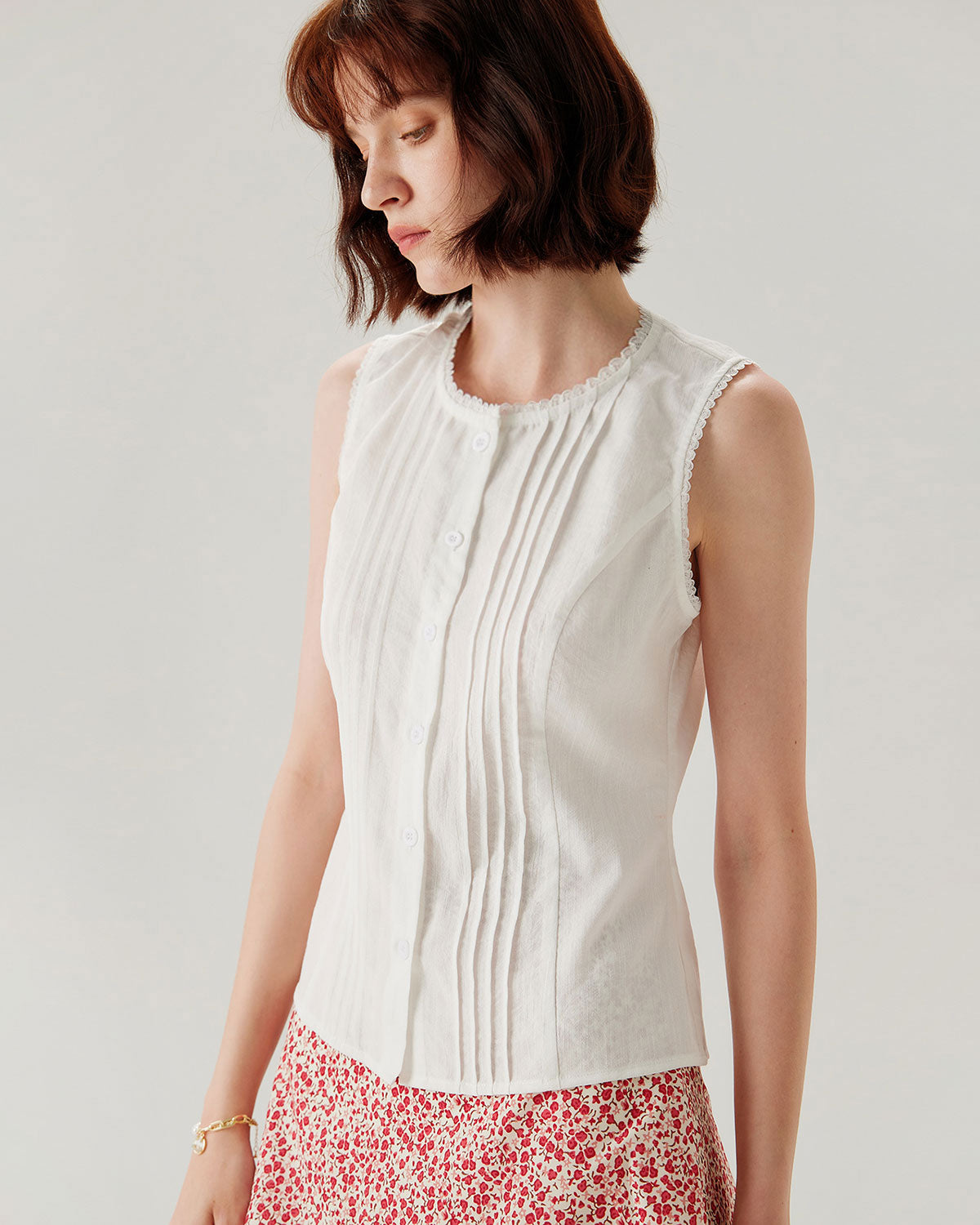White Crew Neck Button Sleeveless Blouse