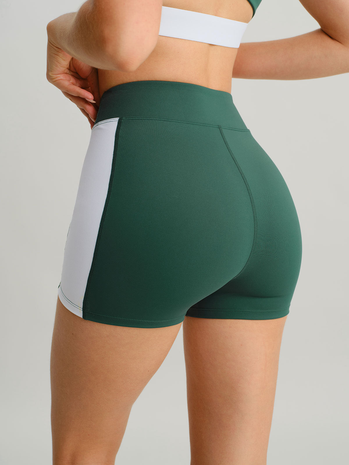 Green Contrast Line Workout Shorts 3