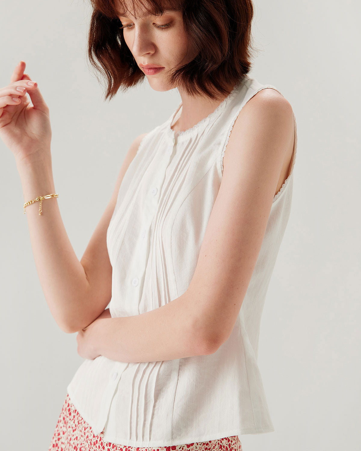 White Crew Neck Button Sleeveless Blouse